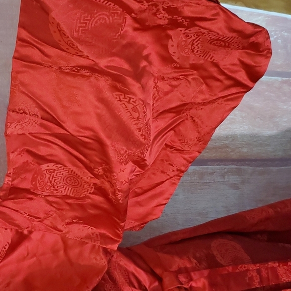 Red Long Kimono - Picture 4 of 10